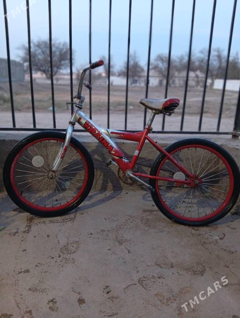 ukraina - Гурбансолтан Едже - img 1