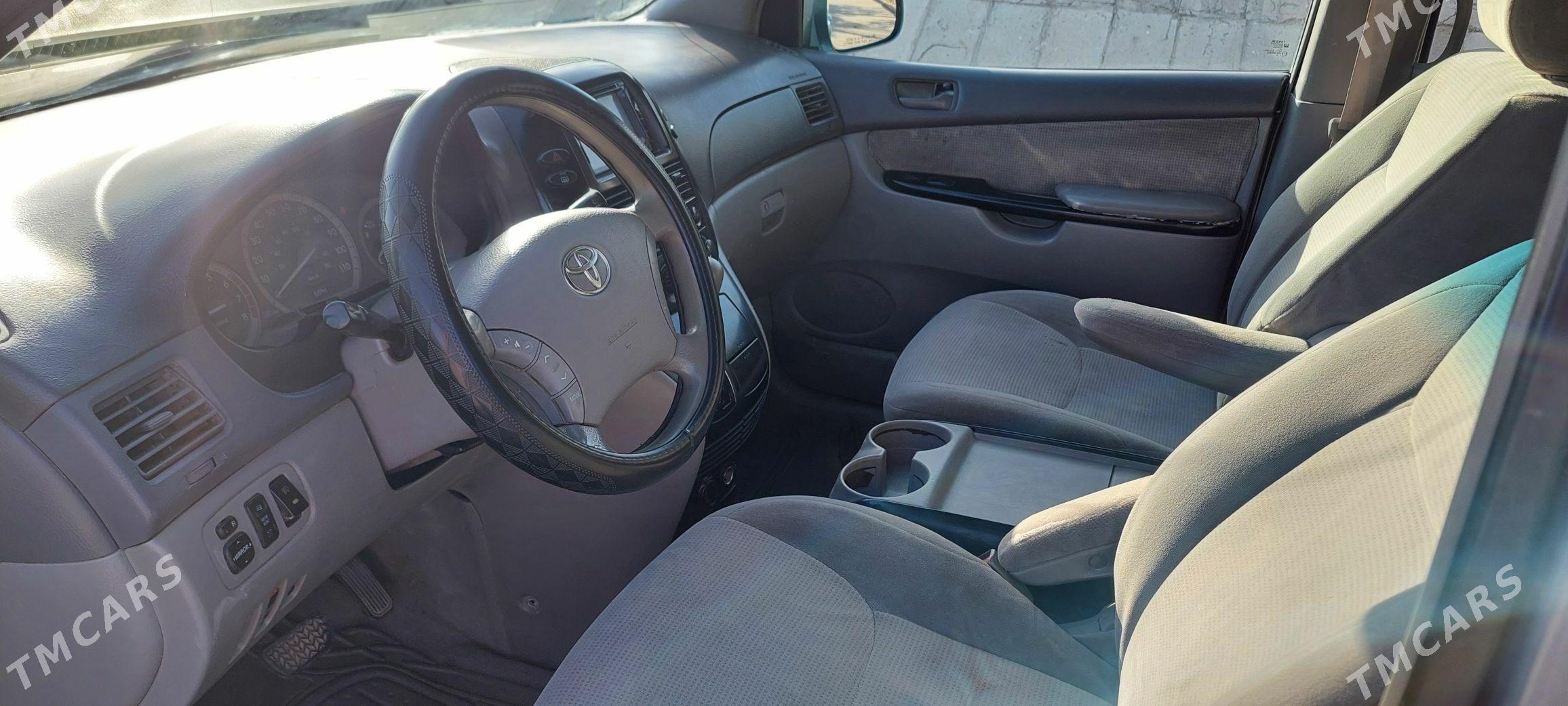 Toyota Sienna 2003 - 180 000 TMT - Туркменабат - img 5