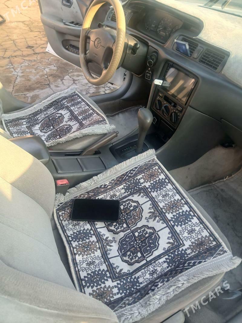 Toyota Camry 1999 - 135 000 TMT - Мары - img 5