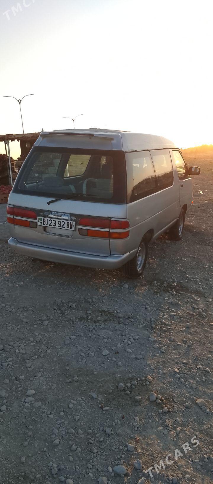 Toyota Town Ace 1993 - 62 000 TMT - Gyzylarbat - img 4