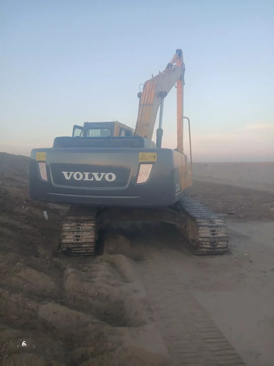 Caterpillar Excavator 2012 - 1 200 000 TMT - Ашхабад - img 2