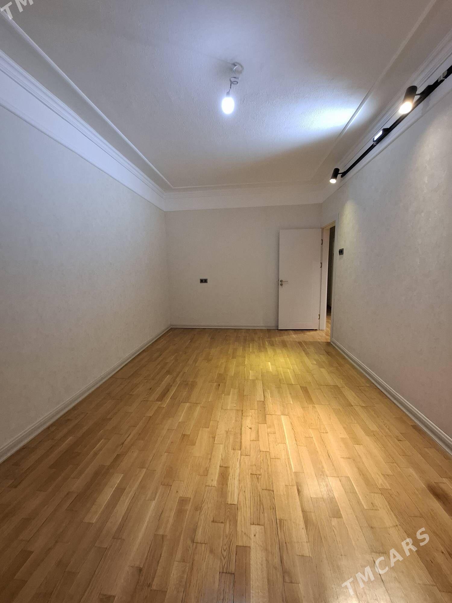 Eyesi Mir1 4komnat - Ашхабад - img 3