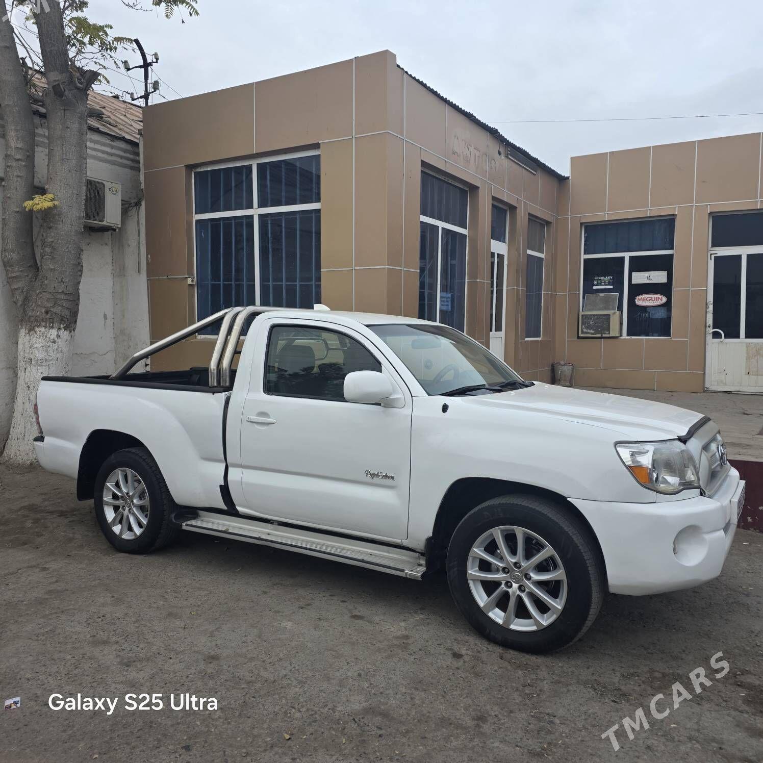 Toyota Tacoma 2008 - 190 000 TMT - Türkmenabat - img 3