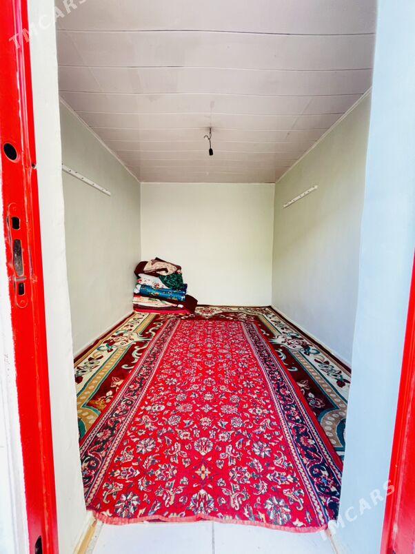 ayratyn komnat - Büzmeýin - img 2