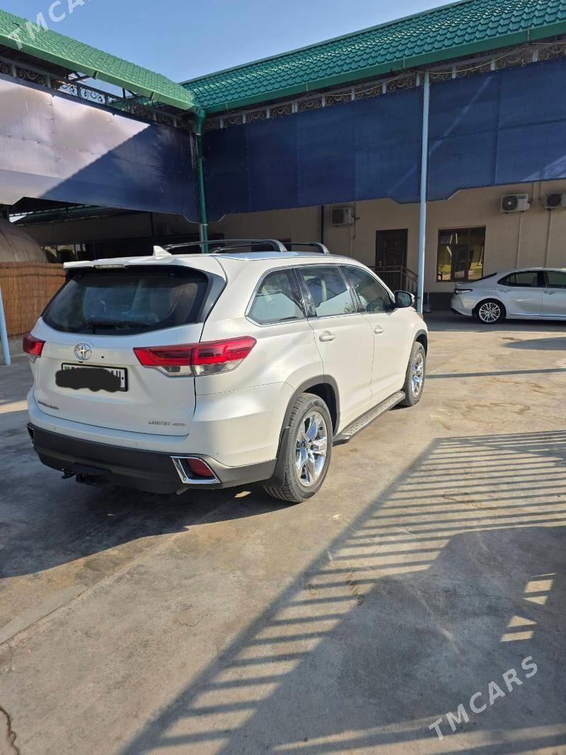 Toyota Highlander 2019 - 560 000 TMT - Анев - img 2
