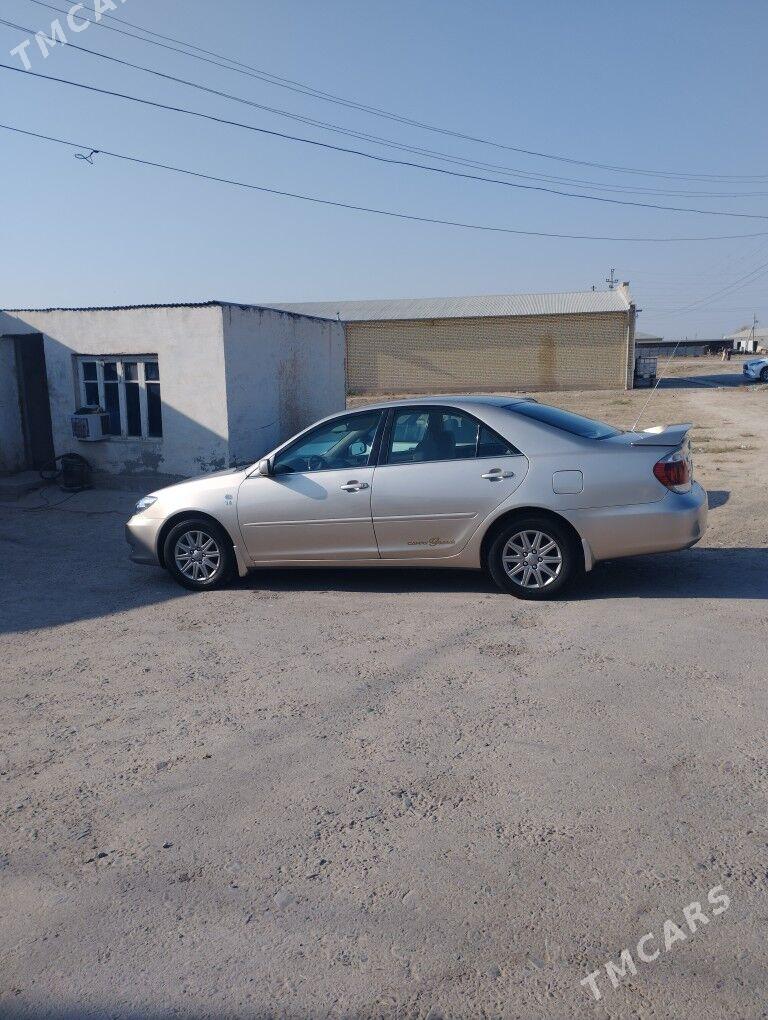 Toyota Camry 2004 - 192 000 TMT - Мары - img 4