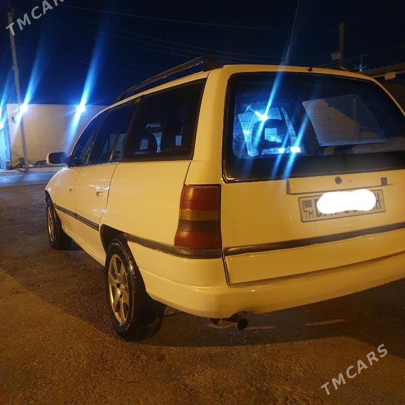 Opel Astra 1998 - 42 000 TMT - Bäherden - img 4