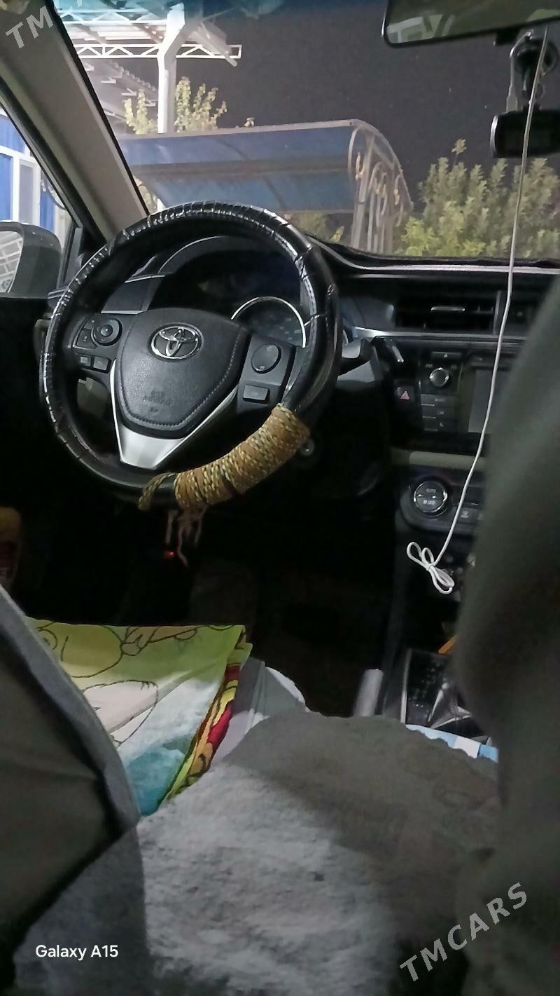 Toyota Corolla 2015 - 185 000 TMT - Мары - img 3