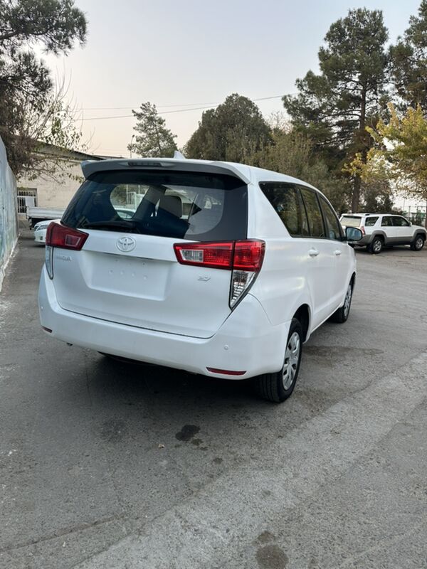 Toyota Innova 2020 - 229 000 TMT - Ашхабад - img 4