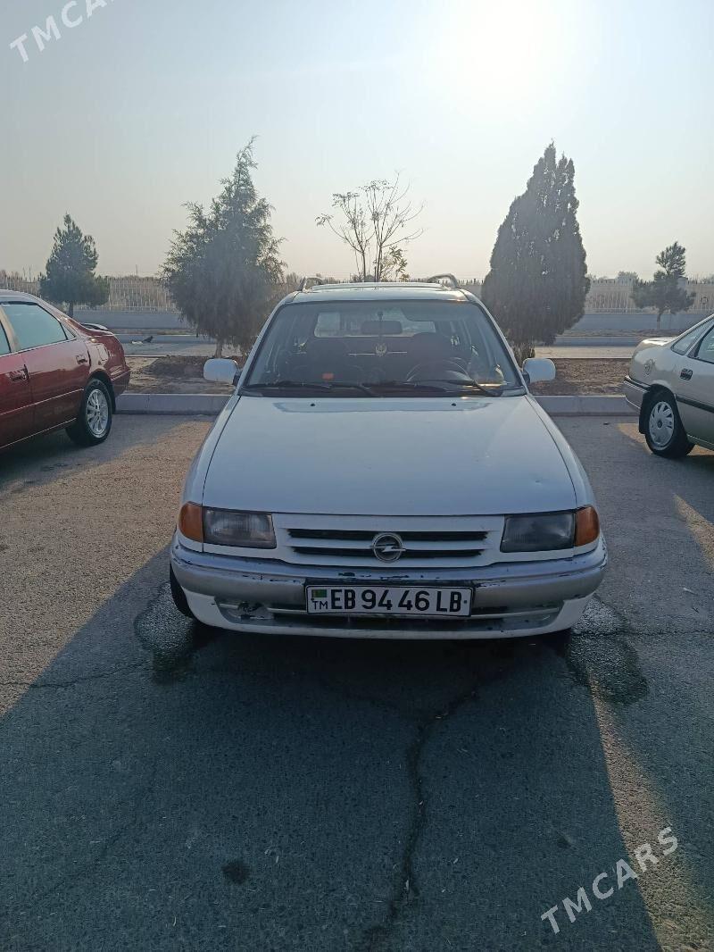 Opel Astra 1993 - 33 000 TMT - Саят - img 1