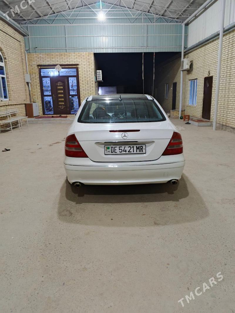 Mercedes-Benz E320 2002 - 140 000 TMT - Мары - img 3