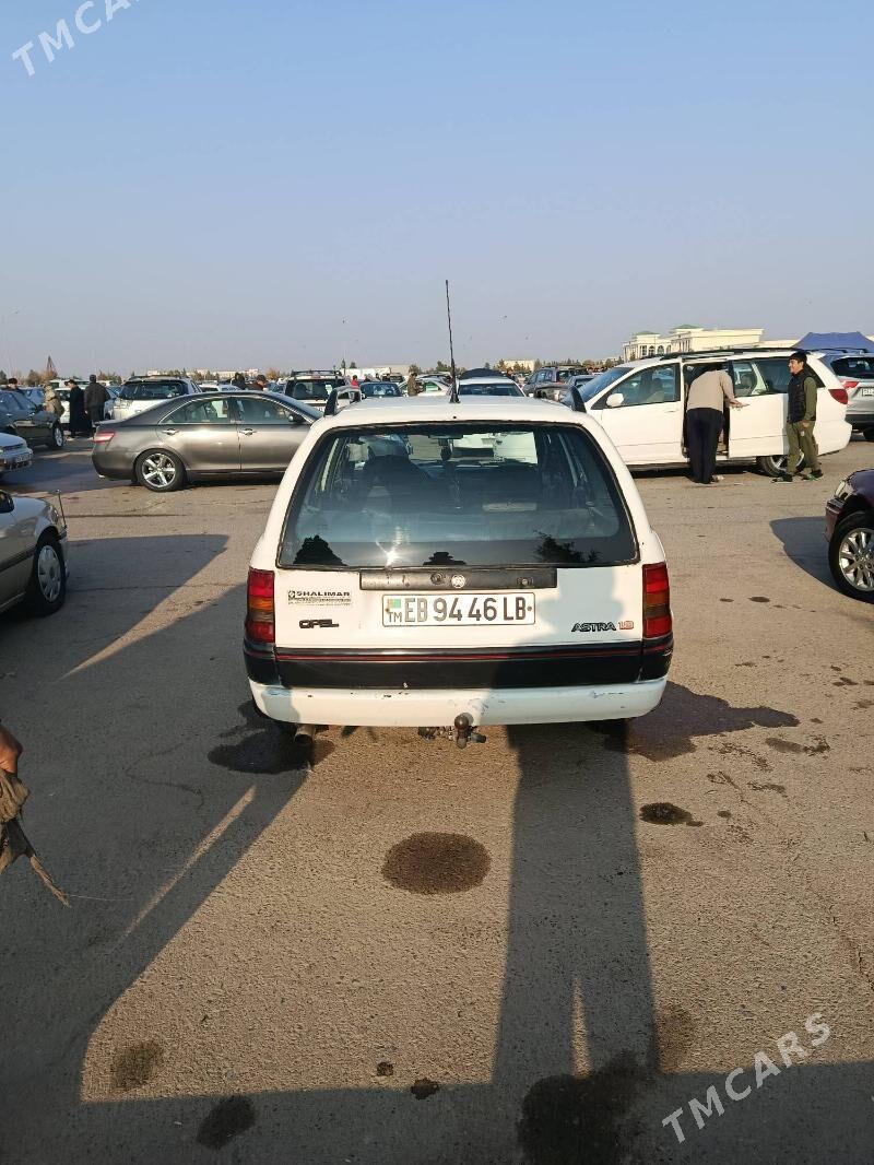 Opel Astra 1993 - 33 000 TMT - Саят - img 2