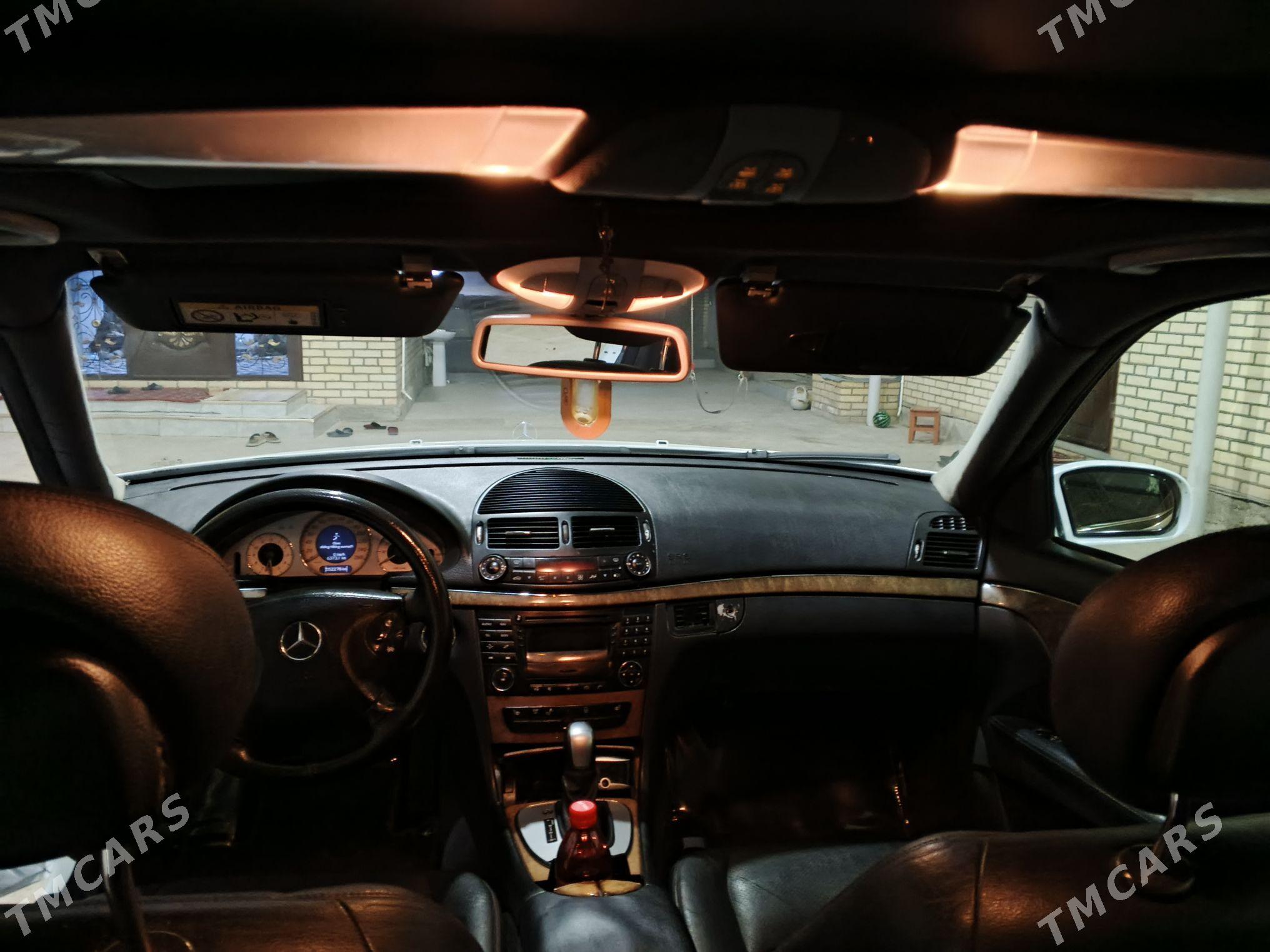 Mercedes-Benz E320 2002 - 140 000 TMT - Мары - img 8