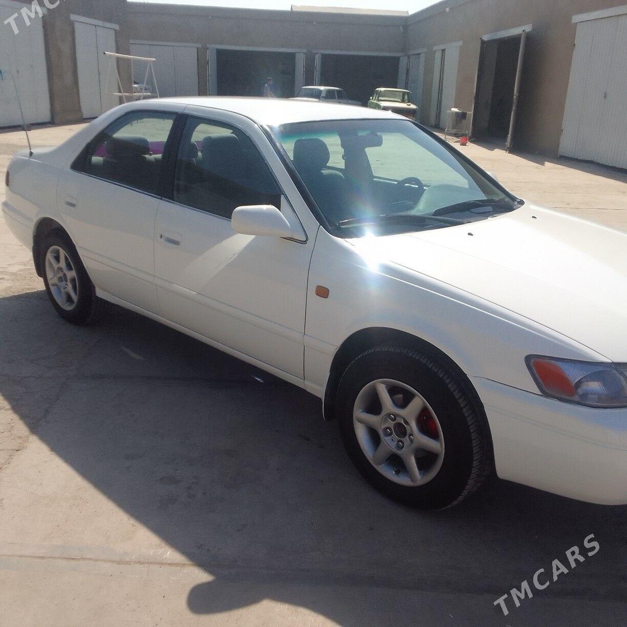 Toyota Camry 1999 - 110 000 TMT - Sakarçäge - img 2