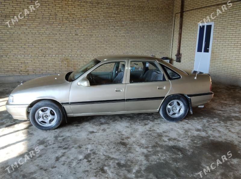 Opel Vectra 1989 - 30 000 TMT - Чарджоу - img 2
