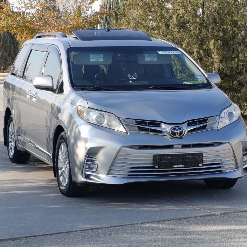 Toyota Sienna 2017 - 410 000 TMT - Балканабат - img 5