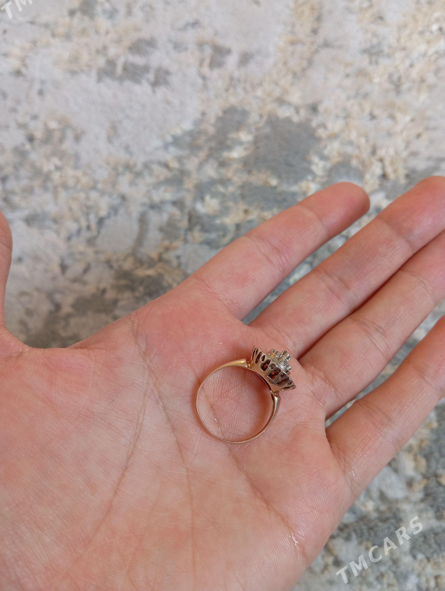 gyzyl ýüzük - Köşi - img 3