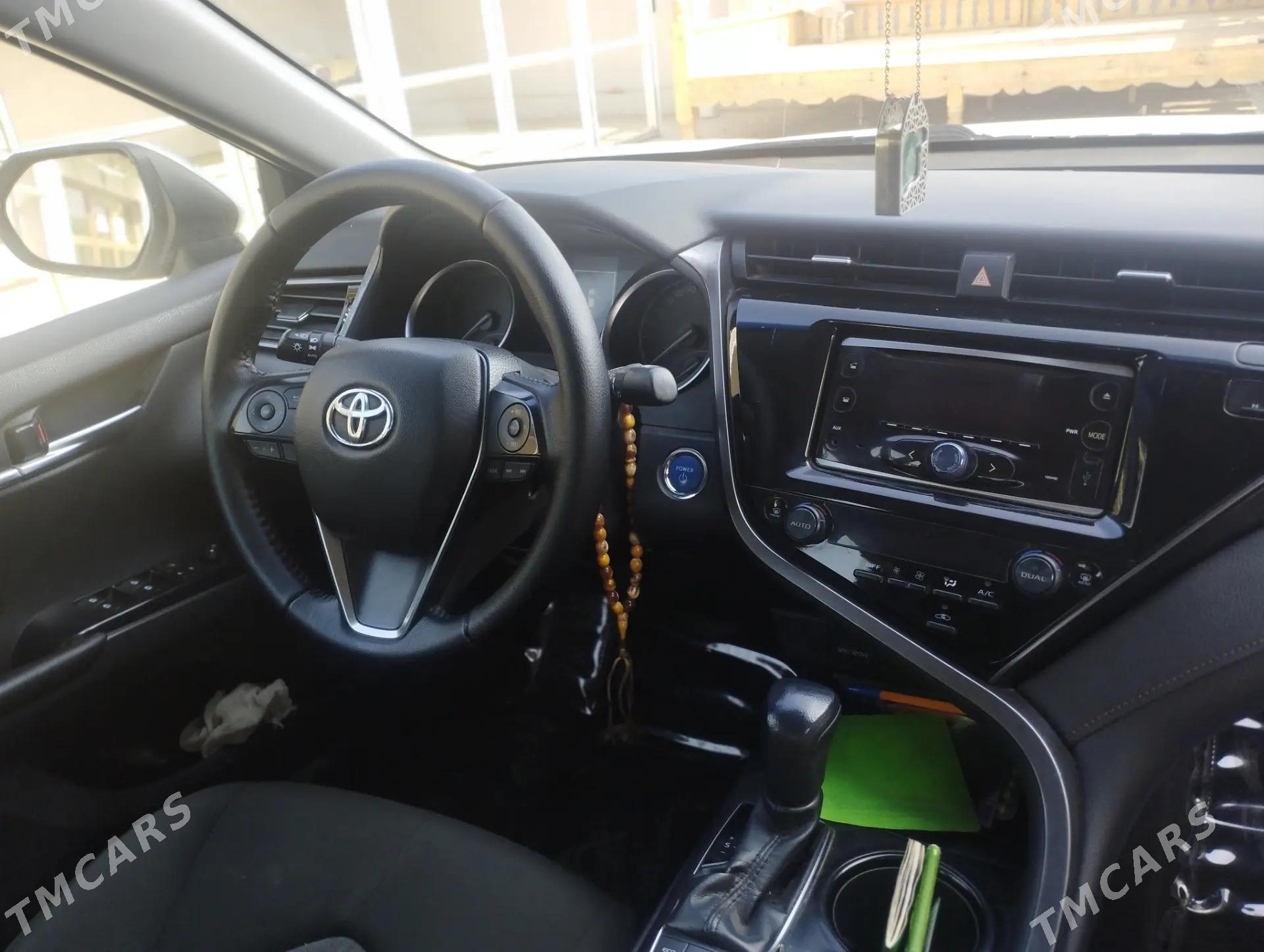 Toyota Camry Hybrid 2020 - 300 000 TMT - Ашхабад - img 5