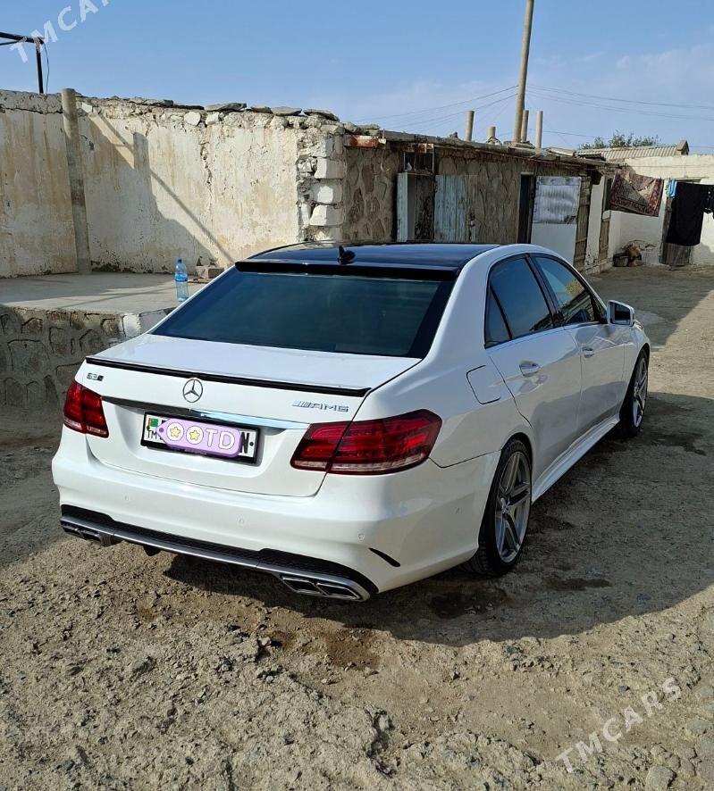 Mercedes-Benz E350 2010 - 280 000 TMT - Türkmenbaşy - img 2