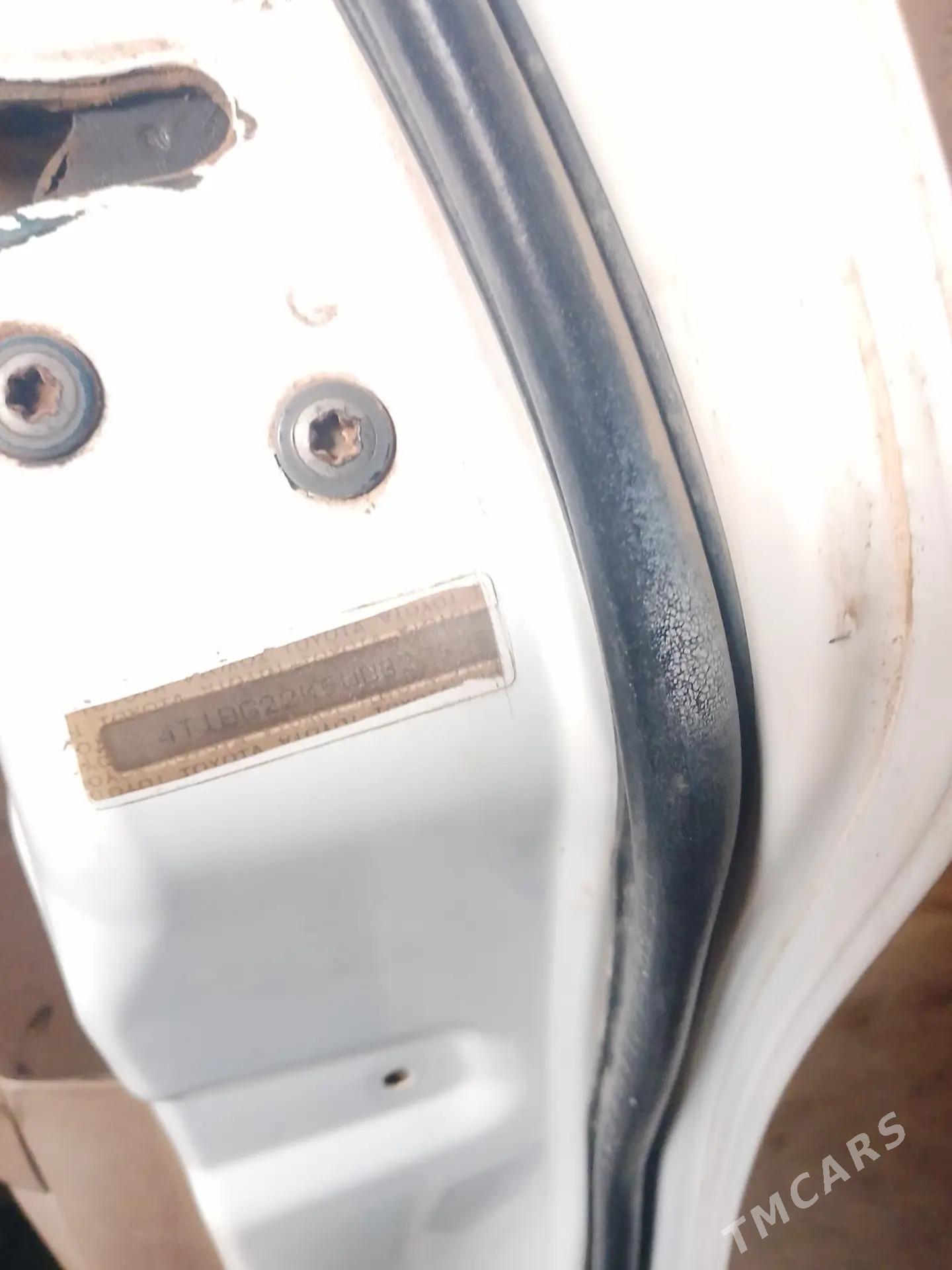 Toyota Camry 1998 - 107 500 TMT - Гурбансолтан Едже - img 5