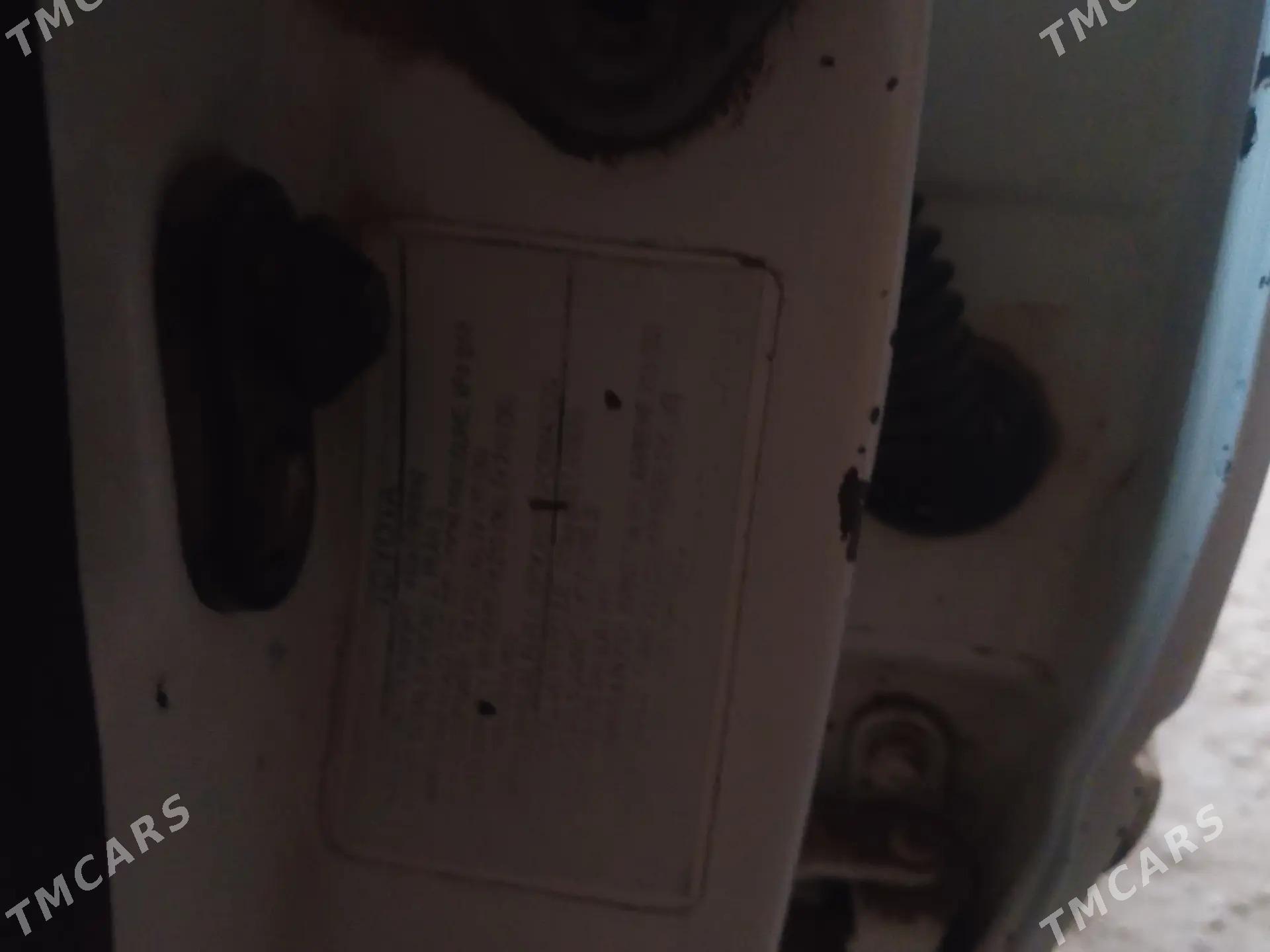 Toyota Camry 1998 - 107 500 TMT - Гурбансолтан Едже - img 7