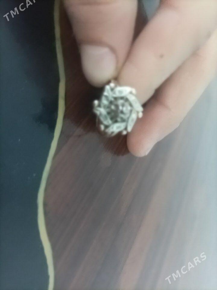 Gyzyl yuzuk - Этрек - img 3