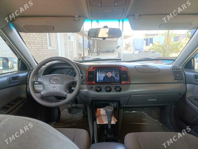 Toyota Camry 2003 - 170 000 TMT - Мары - img 4