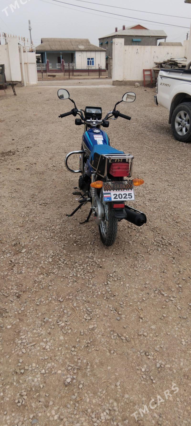 Fekon FK150-8G 2015 - 12 500 TMT - Эсенгулы - img 4