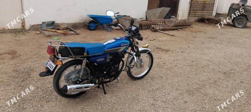 Fekon FK150-8G 2015 - 12 500 TMT - Эсенгулы - img 1