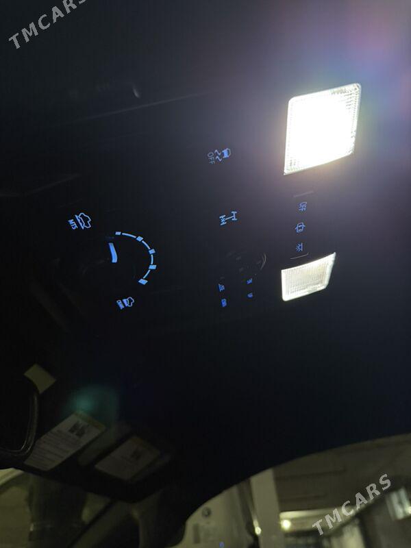 Toyota Tacoma 2020 - 420 000 TMT - Ашхабад - img 7