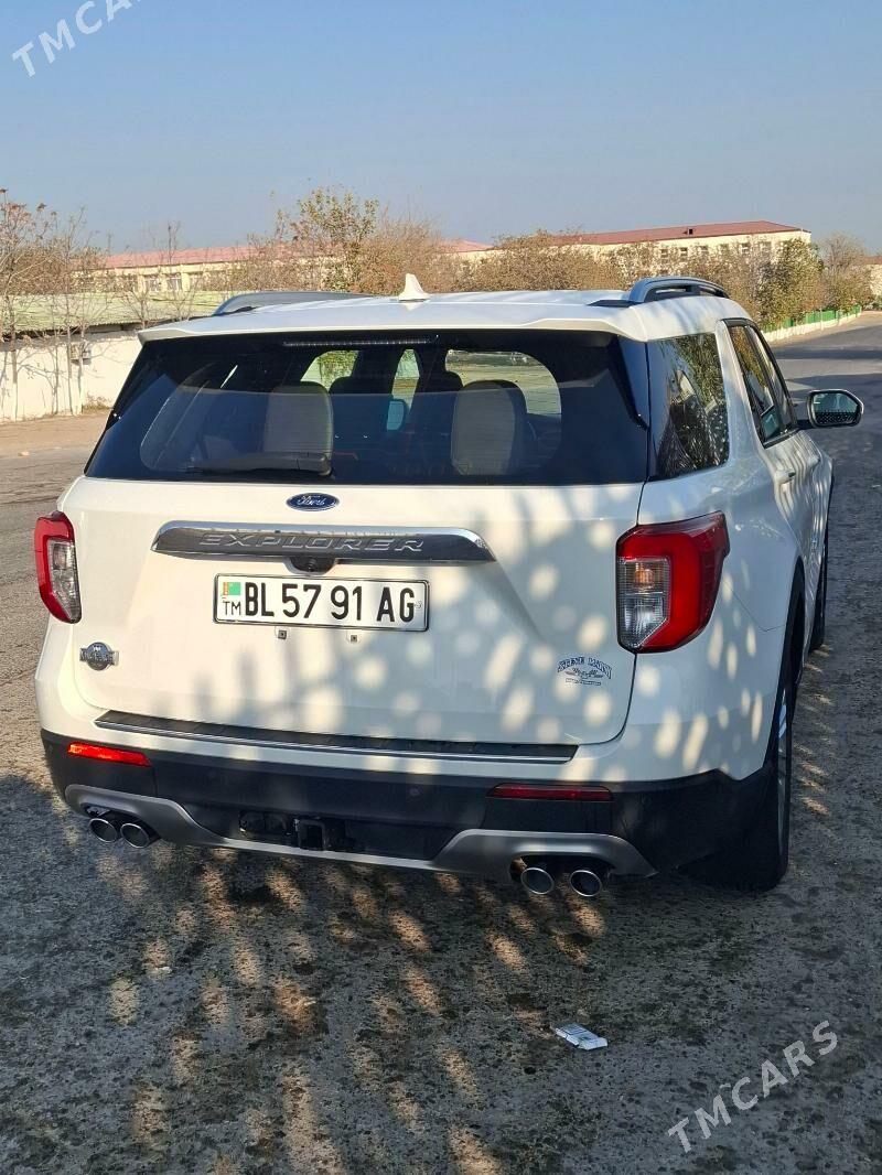 Ford Explorer 2022 - 675 000 TMT - 10 мкр - img 3