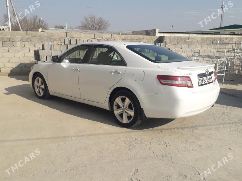 Toyota Camry 2010 - 187 000 TMT - Гёкдепе - img 3
