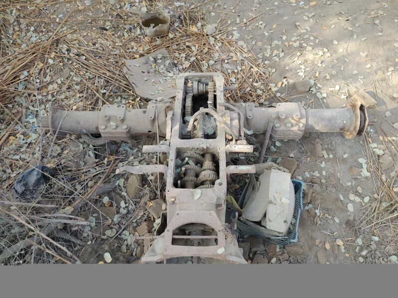 T-28 traktor zadnimost 7 000 TMT - Дашогуз - img 1