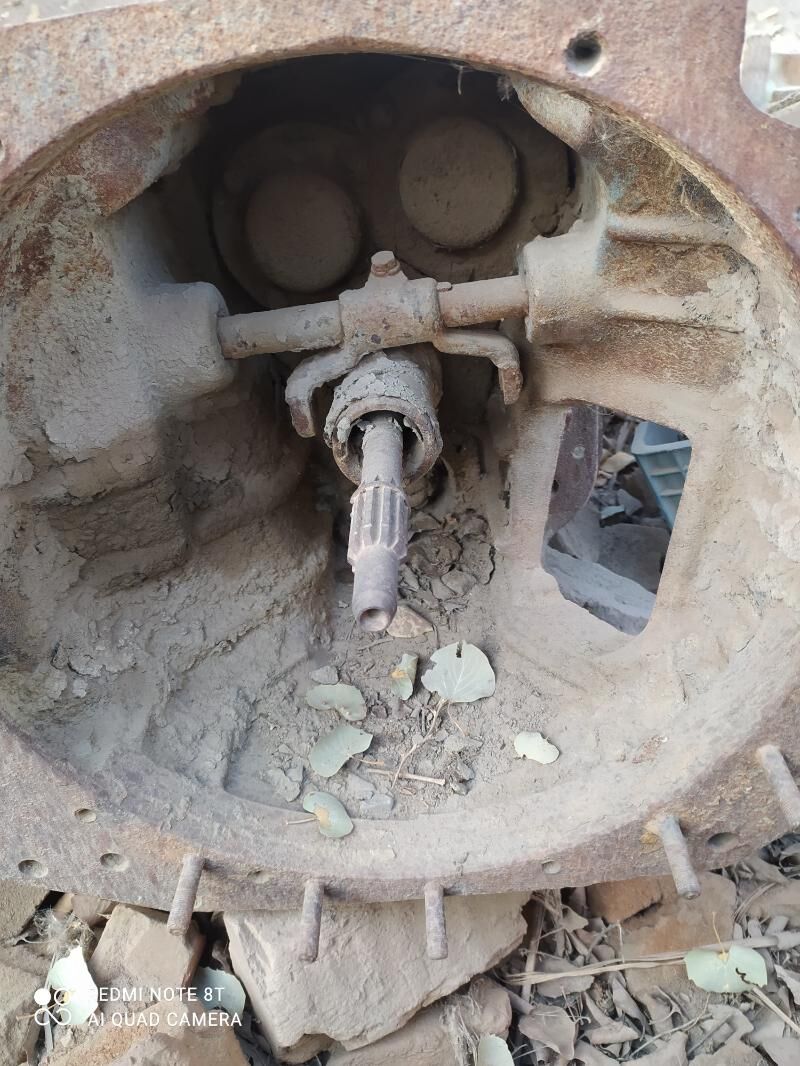 T-28 traktor zadnimost 7 000 TMT - Дашогуз - img 2