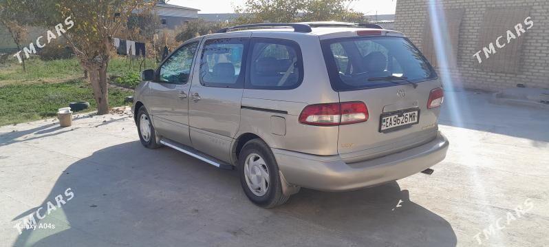 Toyota Sienna 2000 - 155 000 TMT - Mary - img 3