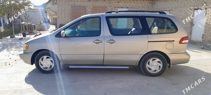 Toyota Sienna 2000 - 155 000 TMT - Mary - img 4