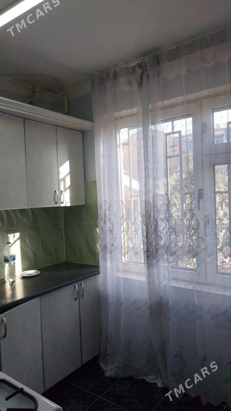 1 мкр 3- комнат 1- эт - Туркменабат - img 9