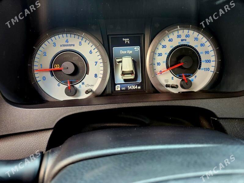 Toyota Sienna 2019 - 420 000 TMT - Baýramaly - img 8