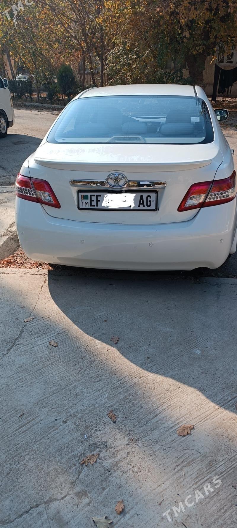 Toyota Camry 2010 - 170 000 TMT - 5 мкр - img 2