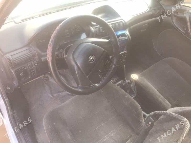 Opel Astra 1993 - 35 000 TMT - Дарганата - img 4
