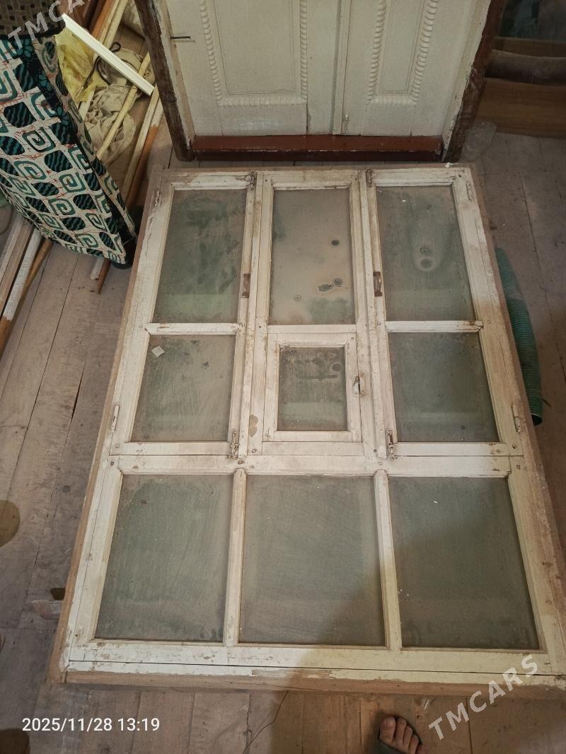 Agaç aýna we gapy - Gubadag - img 2