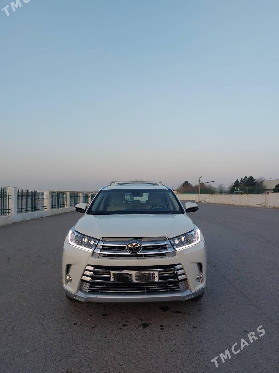 Toyota Highlander 2019 - 470 000 TMT - Köşi - img 4