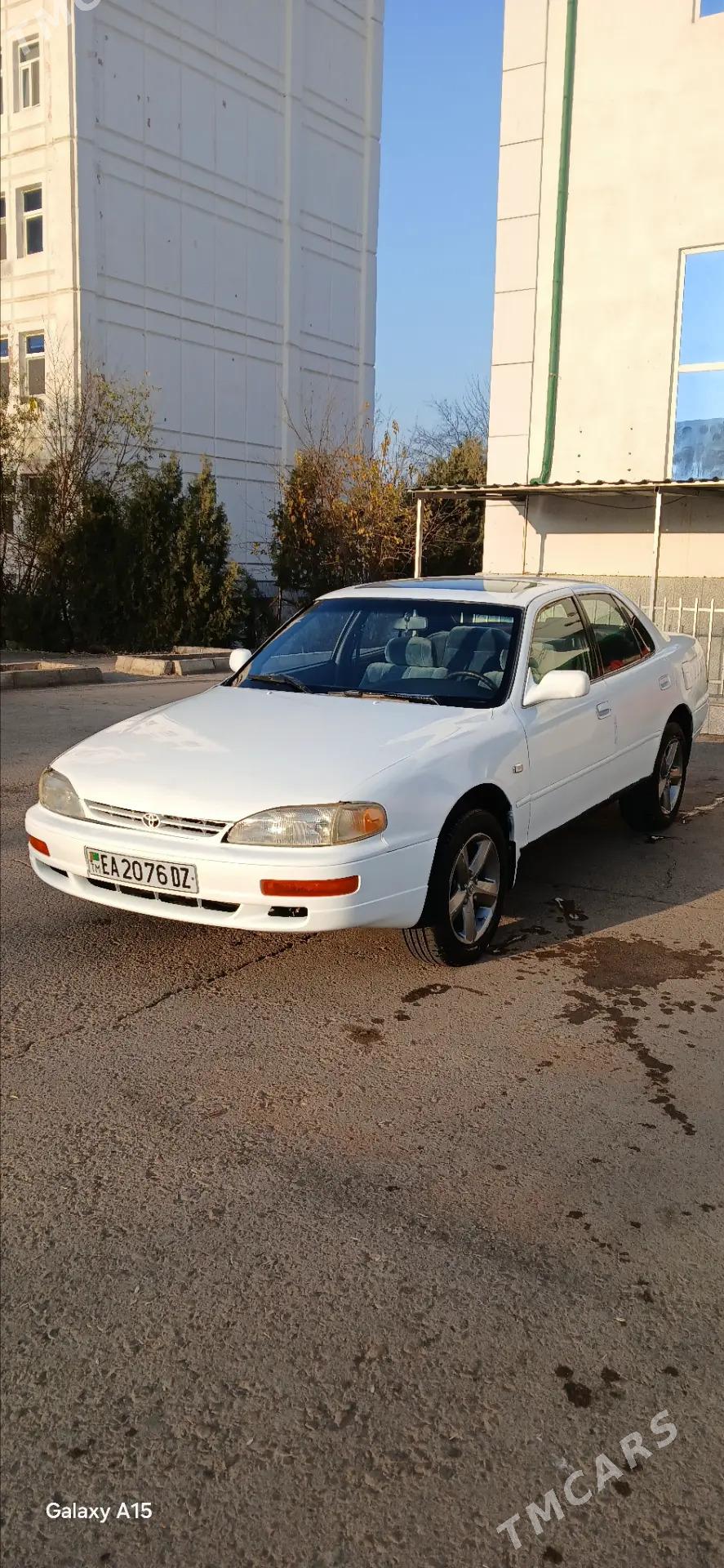 Toyota Camry 1993 - 79 000 TMT - Дашогуз - img 2