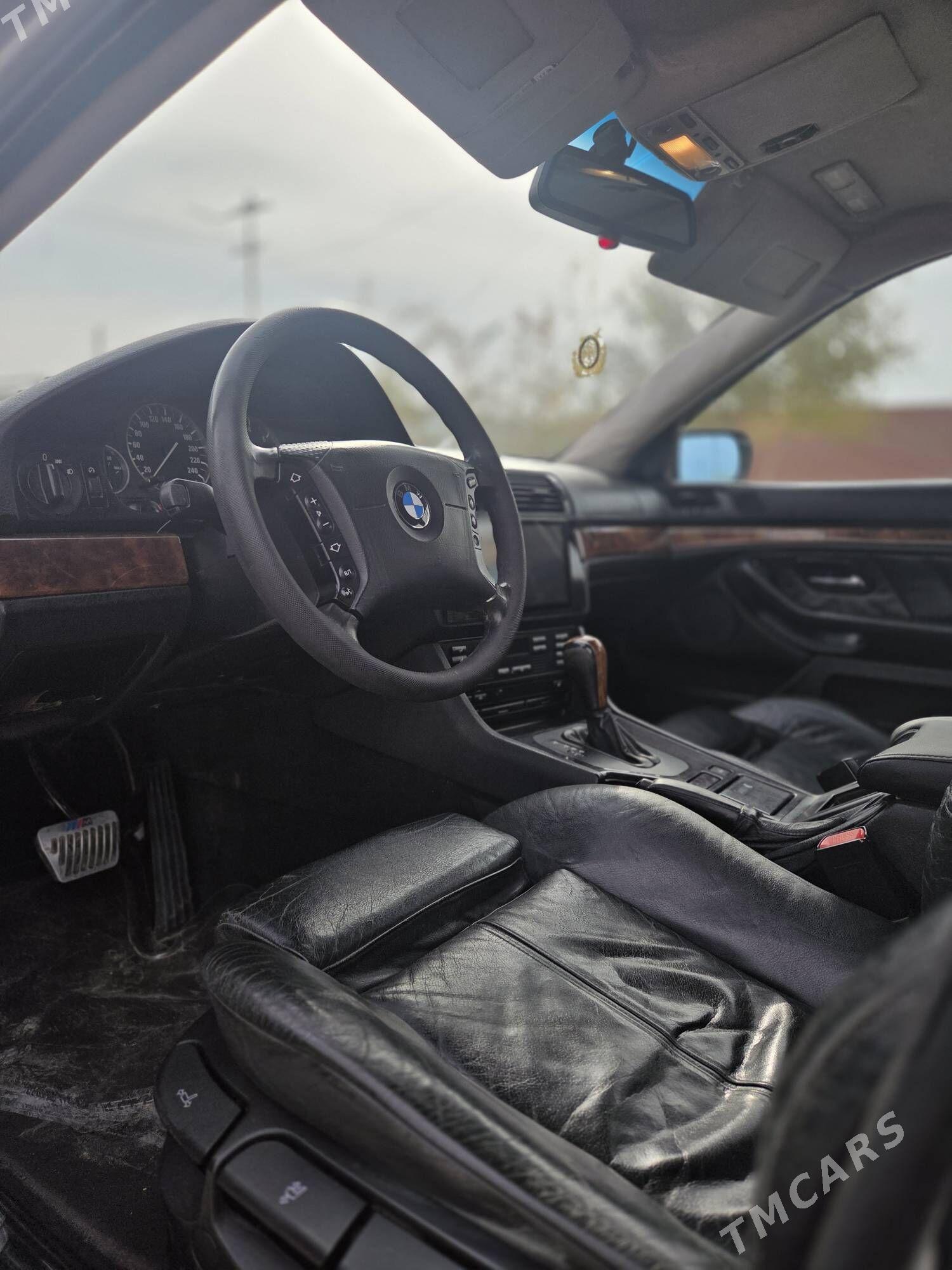 BMW E39 1999 - 100 000 TMT - Балканабат - img 3