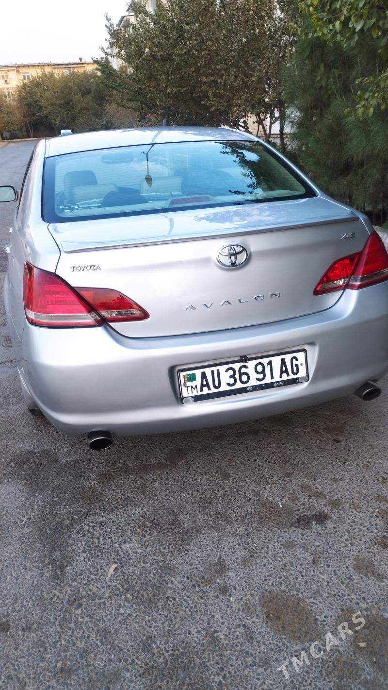 Toyota Avalon 2005 - 170 000 TMT - Кëши - img 7