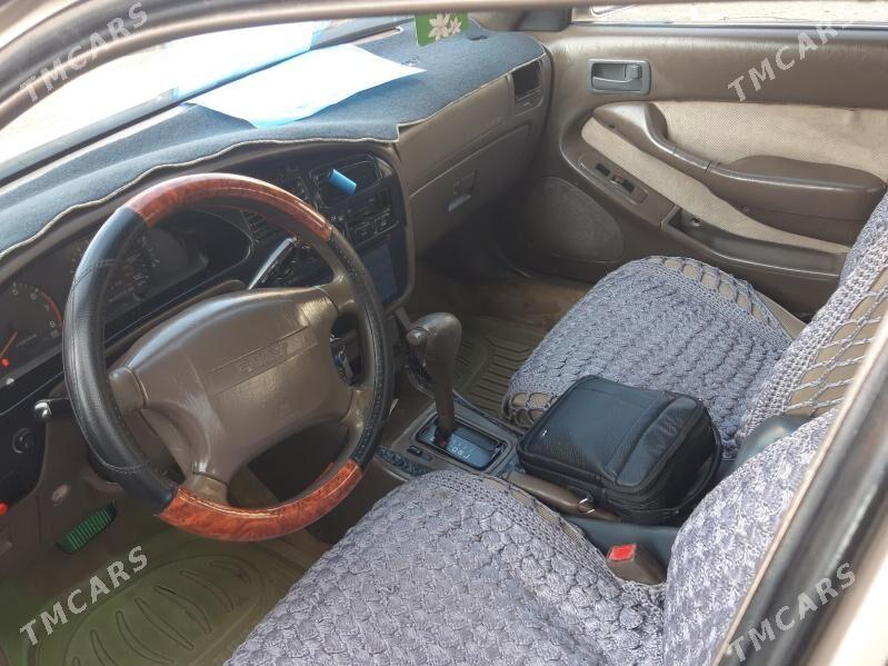 Toyota Camry 1995 - 92 000 TMT - Türkmenabat - img 6