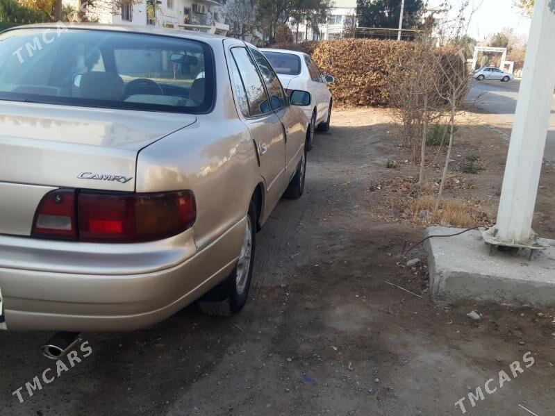 Toyota Camry 1995 - 92 000 TMT - Türkmenabat - img 4