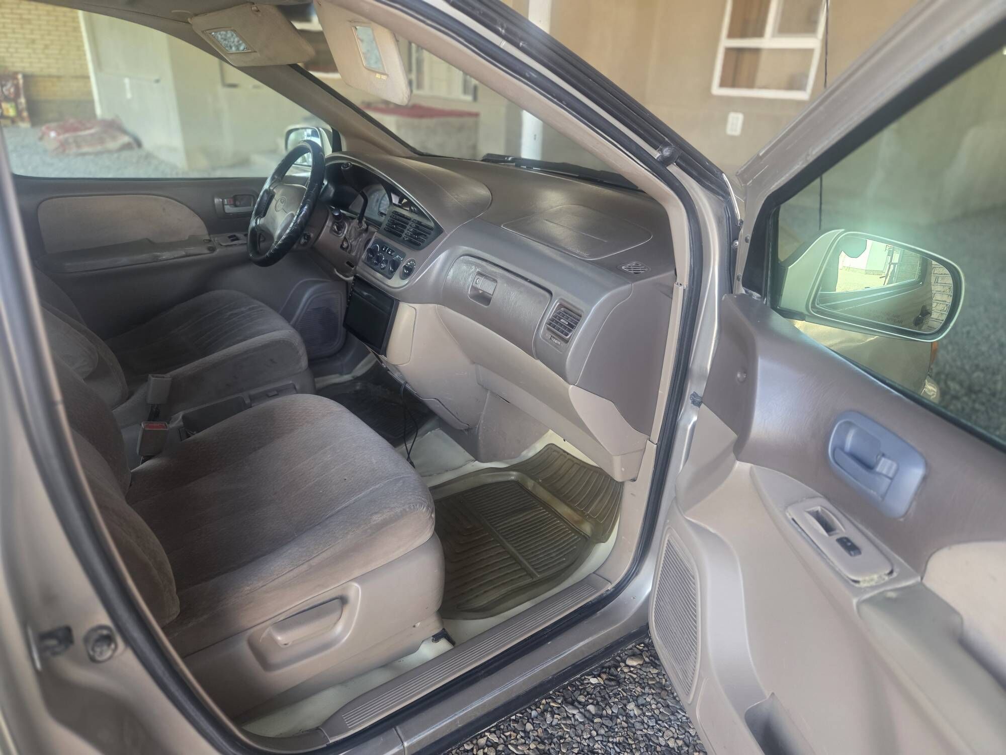 Toyota Sienna 2002 - 110 000 TMT - Mary - img 4