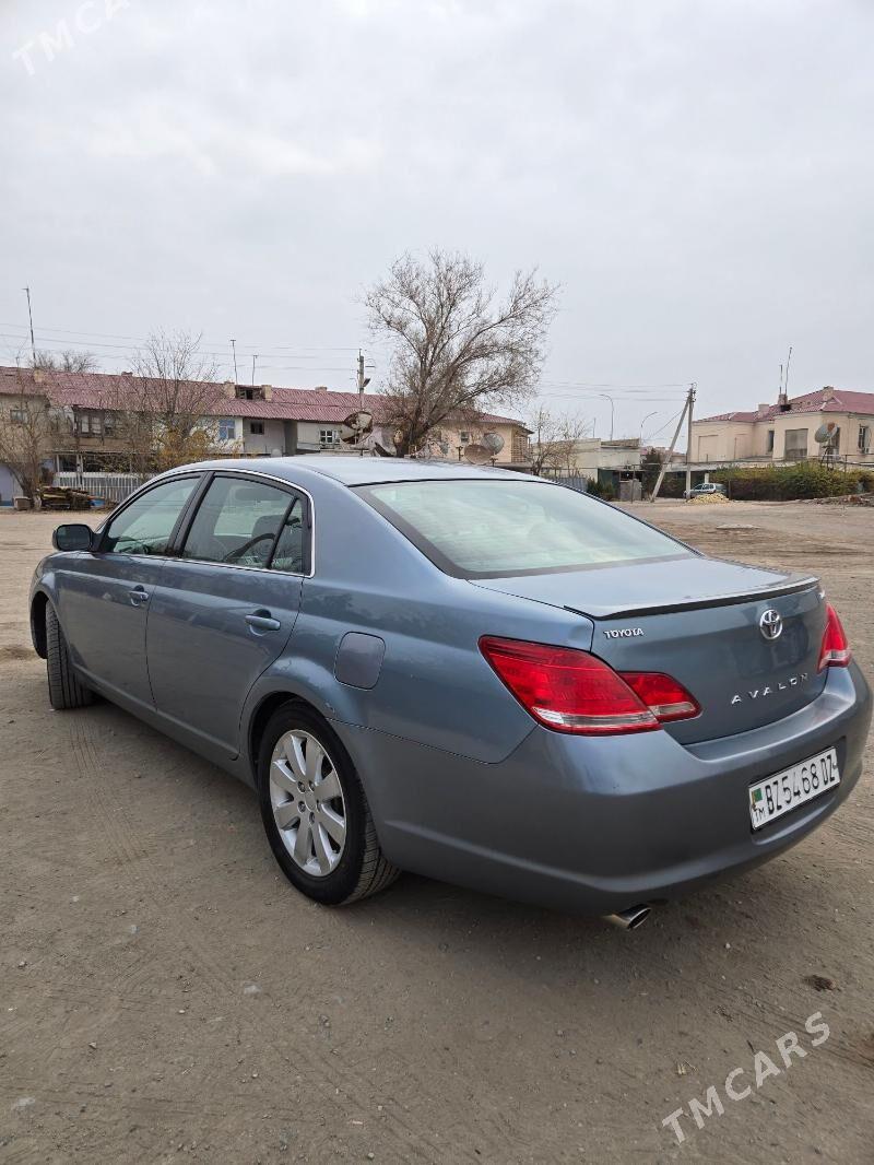 Toyota Avalon 2005 - 215 000 TMT - Акдепе - img 9
