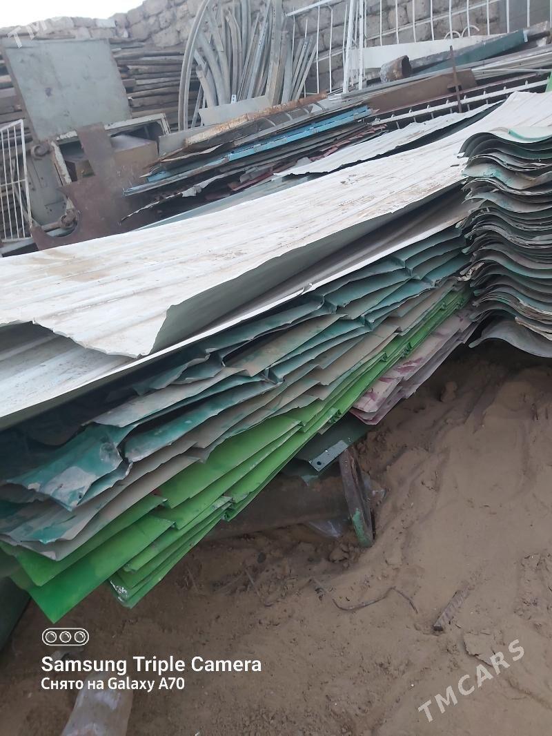 sypyr - Garadamak - img 2